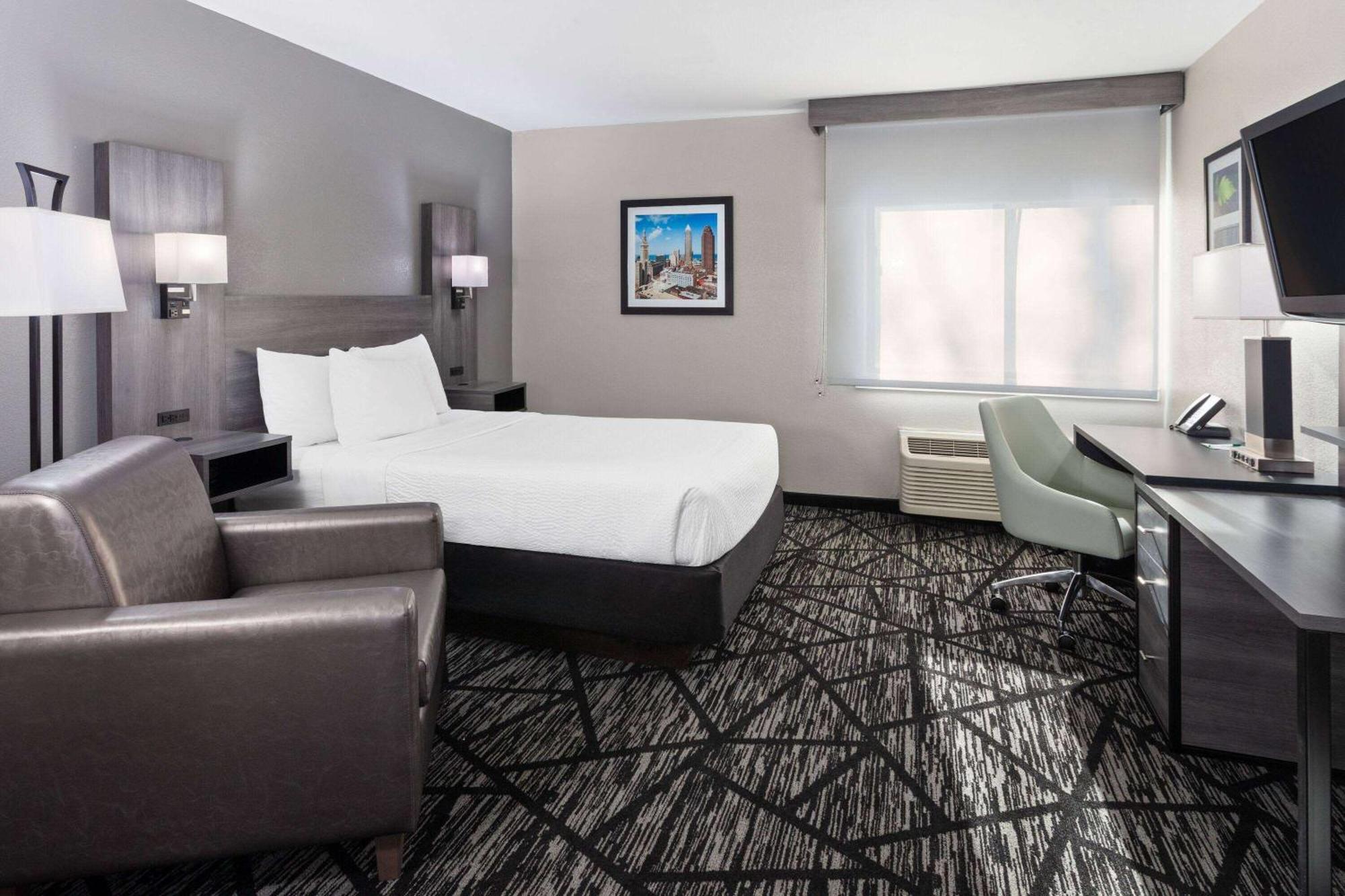 La Quinta Inn By Wyndham Cleveland Independence Eksteriør billede