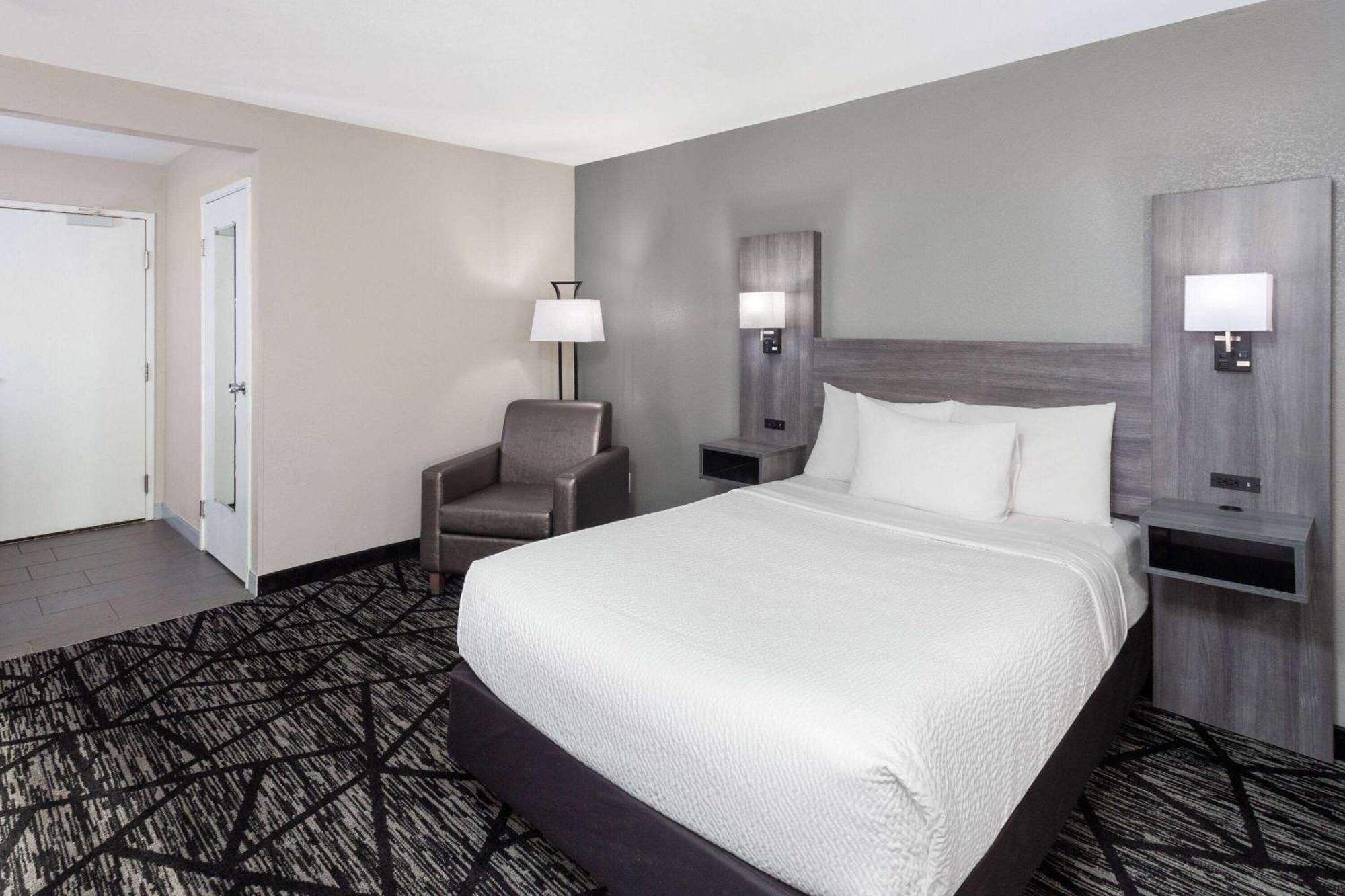 La Quinta Inn By Wyndham Cleveland Independence Eksteriør billede