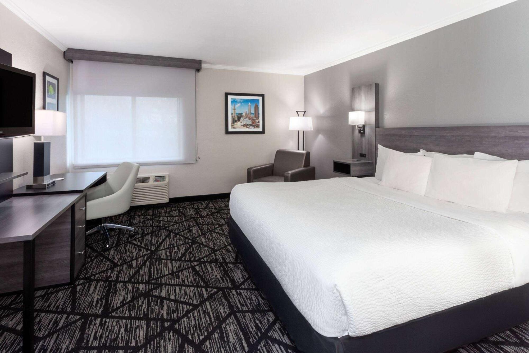 La Quinta Inn By Wyndham Cleveland Independence Eksteriør billede