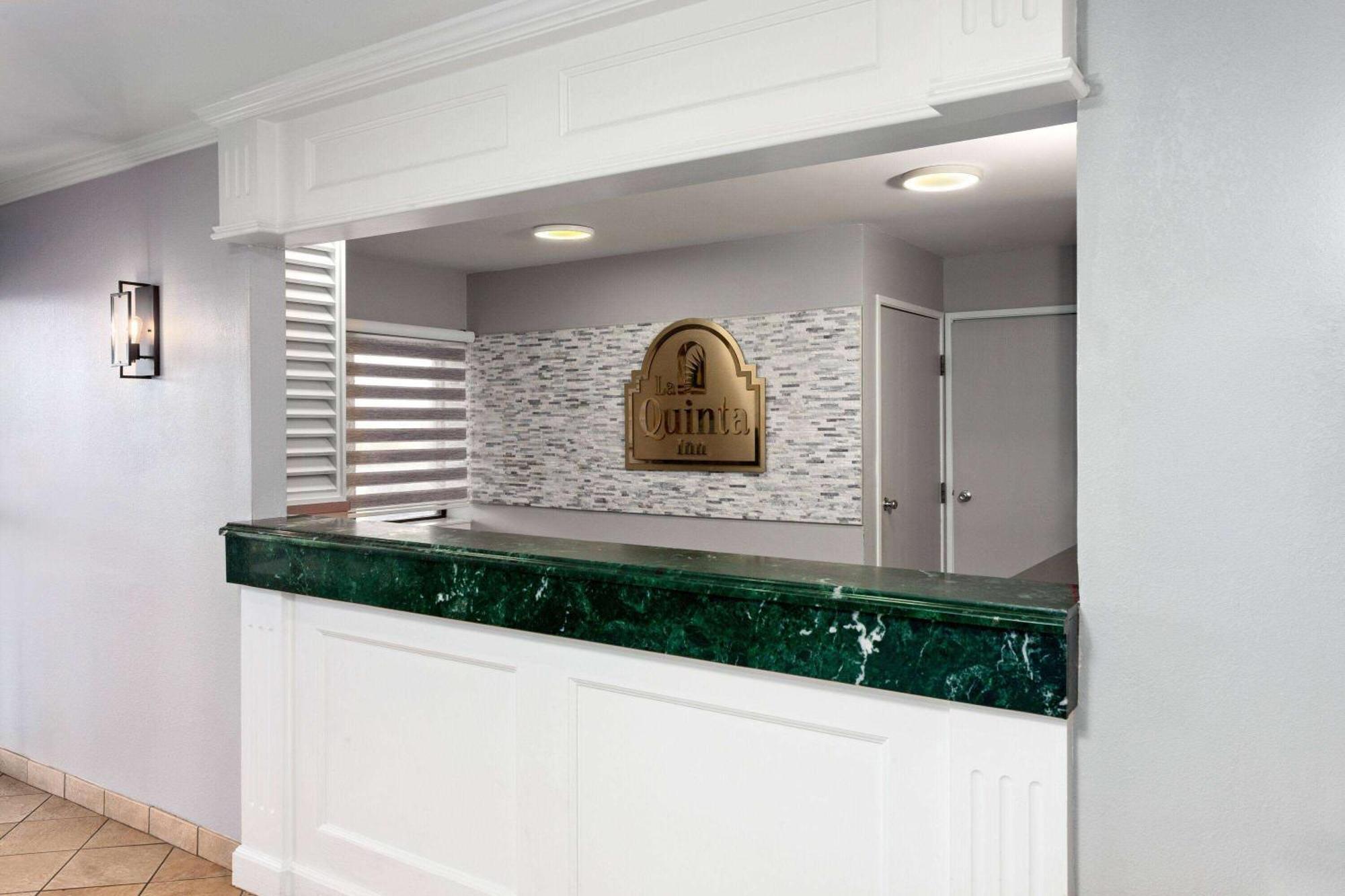 La Quinta Inn By Wyndham Cleveland Independence Eksteriør billede
